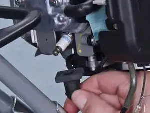 Mantis Tiller 7940 (2017) Spark Plug Disconnection