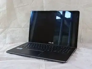 Asus Q525U