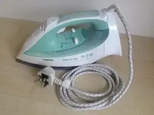 Tefal Turbo Pro 400 Steam Iron