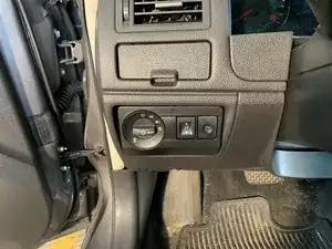 2012 Ford Fusion Engine Air Filter Replacement