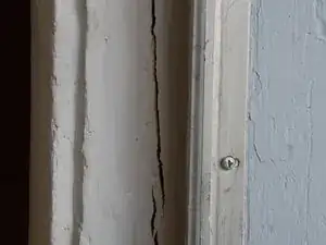 How to Fix Cracked Door Jamb