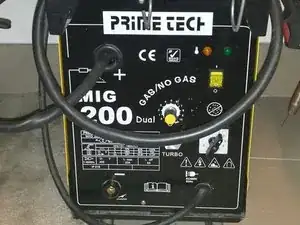 PrimeTech  MIG 150/200 MIG welder