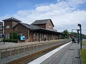 Østbanetorvet Station, a local train station at Østbanetorvet.