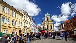 Mírové Square