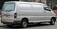 2003 Toyota HiAce LWB 2.5 (KLH22; pre-facelift, UK)