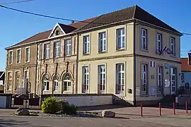 The town hall in Froideconche