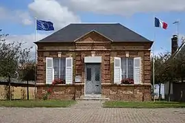 The town hall in Parville