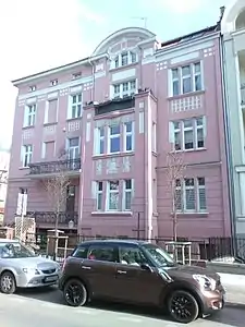 Facade on 20 Stycznia 1920 street