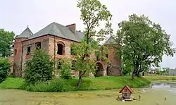 Ruins of fortified manor house