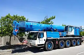 A 130t mobile crane