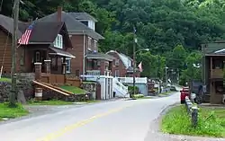 Cherokee Road in Algoma