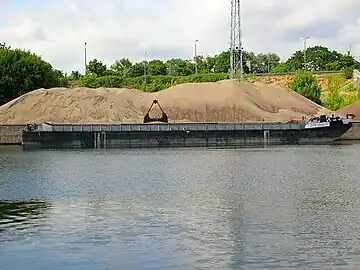 Shipping of sand