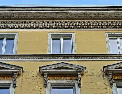 Friezes and cornice