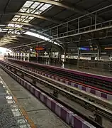 Behala Chowrasta metro station platforms