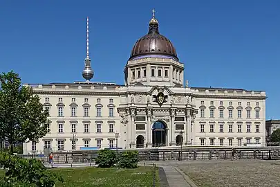 The palace with the reconstructed bronze reliefs and plaques on the portal initially designed by the architect Eosander