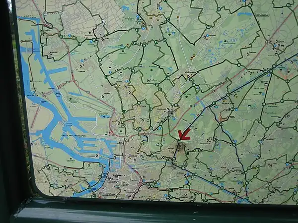 A locator map on the numbered-node cycle network, at node 20 in Schoten, near Antwerp. Each intersection is marked with a numbered circle; any route through the network can be represented as a string of numbers.