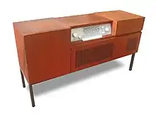 Braun HM 6-81 radiogram (1958)