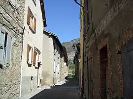 A street in the village of Breziers