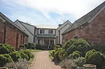 Courtyard with modern house in center