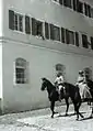 Prince Wilhelm on horseback in front of the palace in Durrës.