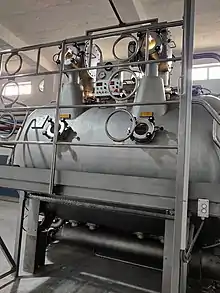 Fabric dyeing machine