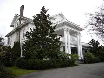 Facade and south elevation in 2009