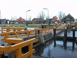 Floating bridge