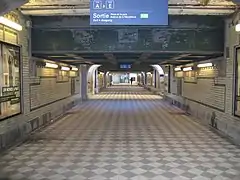 The subterranean passageway allowing access to the platforms.