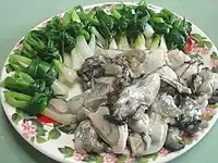 Gulhoe (fresh oysters) and jjokpa-ganghoe (scallion bundles)