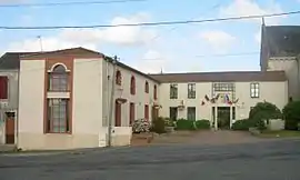 The town hall in Saint-Florent-des-Bois