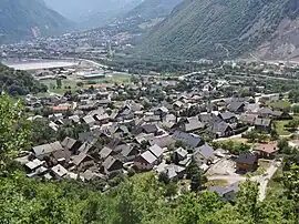 A general view of Hermillon, with visible Saint-Jean-de-Maurienne at the background