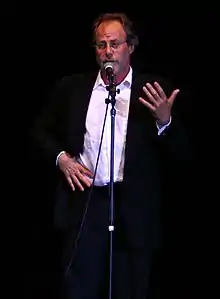 Joey Levine in concert on May 17, 2008.