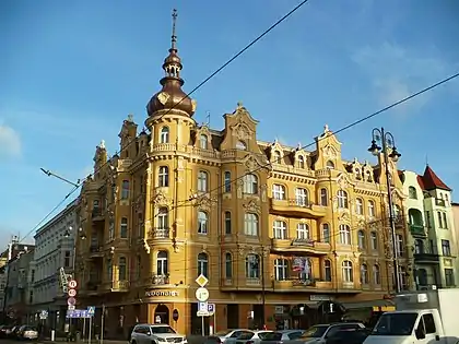 Tenement at 1 Plac Wolności