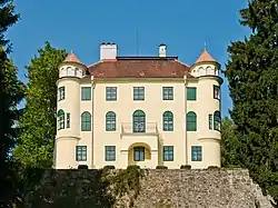 Grünbühel Castle in Kilb