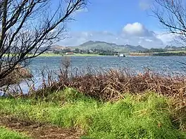 Lake Puketirini and Hakarimata Range