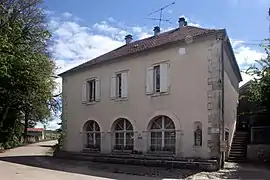 The town hall in Lavans-Quingey