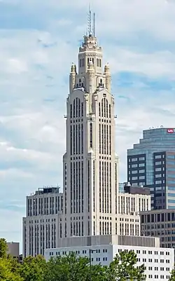 LeVeque Tower in Columbus, Ohio (1924)