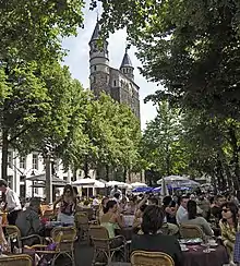 Sidewalk cafés at Onze Lieve Vrouweplein