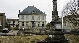 The town hall in Pierrefitte-sur-Aire