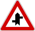 Offset side roads with priority, first to the left