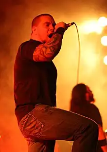 Hunter performing with Chimaira in 2008