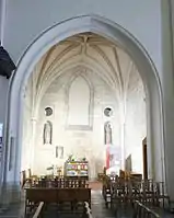 Right side inside the Église Saint-Ferréol les Augustins