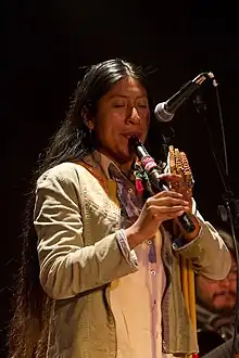 Chauque performing in 2015