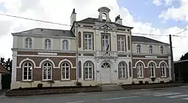 The town hall of Montcavrel