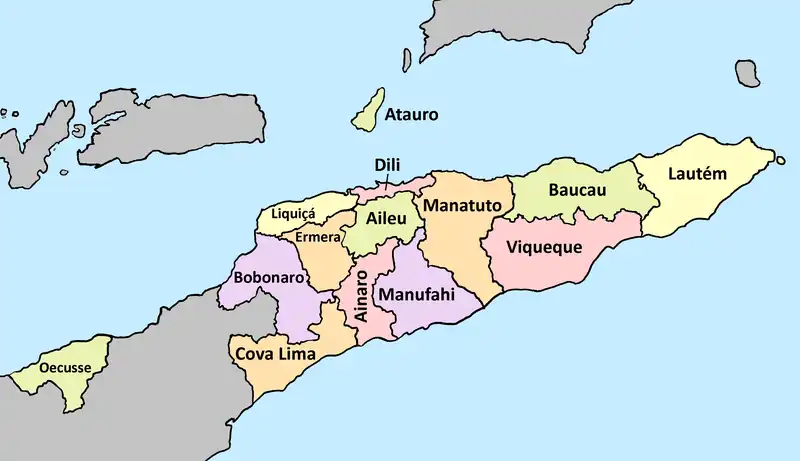 Labelled map of East Timor divided into its fourteen municipalities