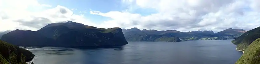 Junction of Norddalsfjorden and Sunnylvsfjorden as seen from the north