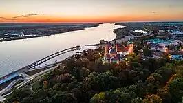 Aerial view with the Vistula, Cathedral Hill and Old Town