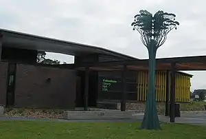 Pakenham Library