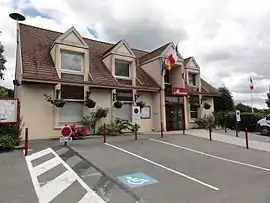 The town hall in Richardménil