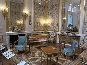 The Salle Marie Antoinette of the Louvre